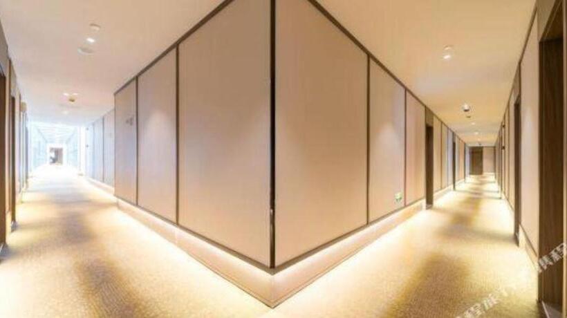 Hanting Hotel Shanghai Lingang Dishui Lake