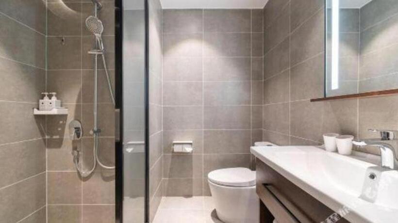 Hanting Hotel Shanghai Lingang Dishui Lake