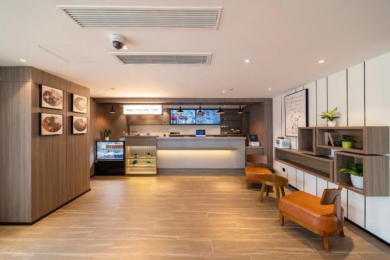 Hanting Hotel Shanghai Lingang Dishui Lake