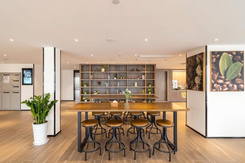 Hanting Hotel Shanghai Lingang Dishui Lake