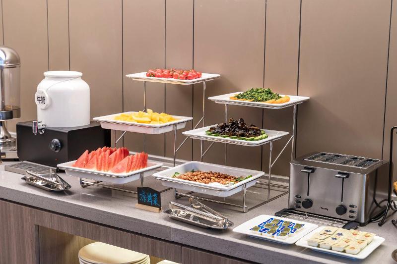 Hanting Hotel Shanghai Lingang Dishui Lake