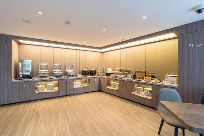 Hanting Hotel Shanghai Lingang Dishui Lake