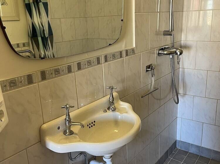 ホテル Hôtel Gruyère