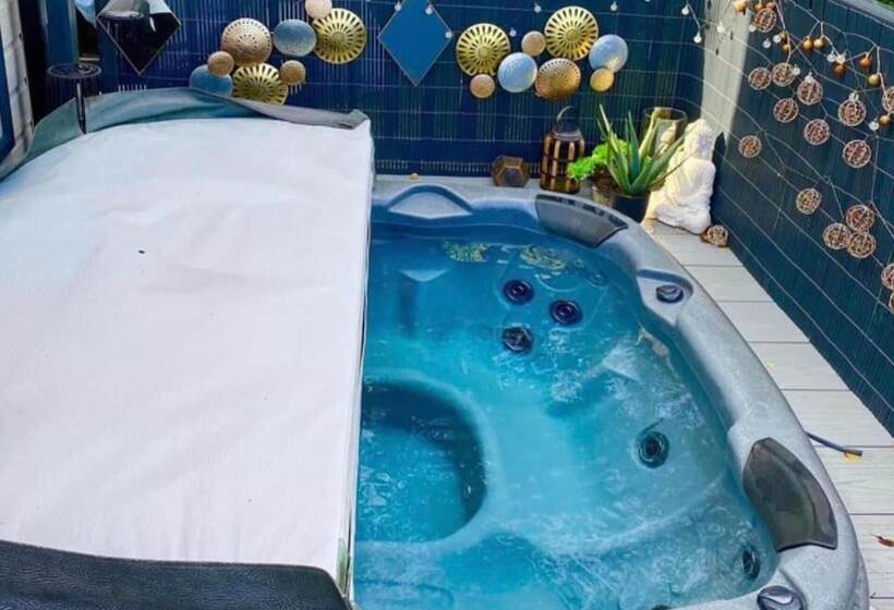 Отель Inviting 3 Bed Lodge Tattershall Lakes, Lincoln