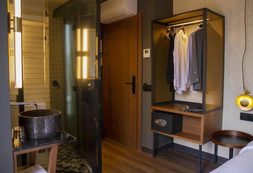 Отель Letoh Letoh San Sebastián