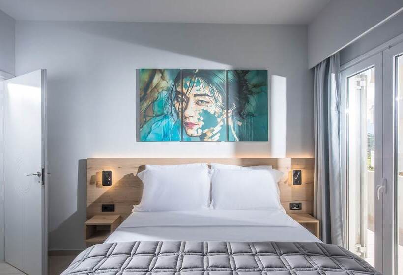 Отель Nuovo Crete By Sea