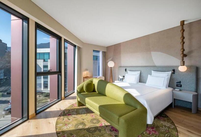 هتل Swissôtel Tbilisi