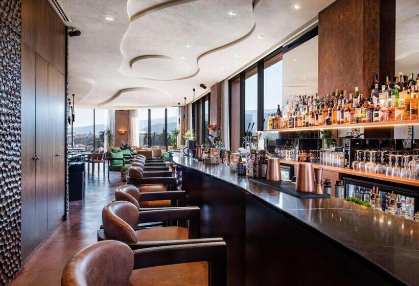 هتل Swissôtel Tbilisi