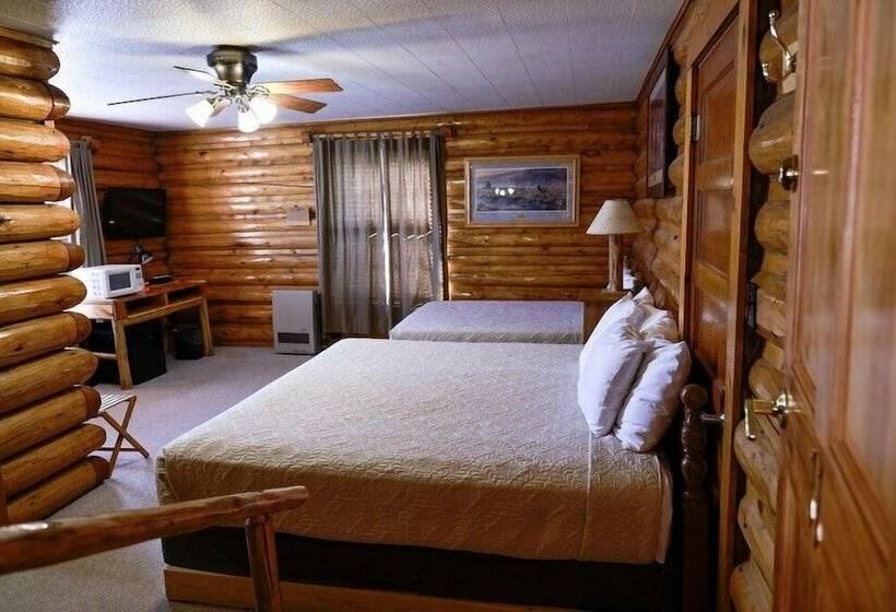 Отель Twin Pines Lodge & Cabins