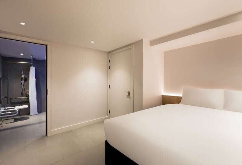 Zedwell Underground Hotel Tottenham Court Rd