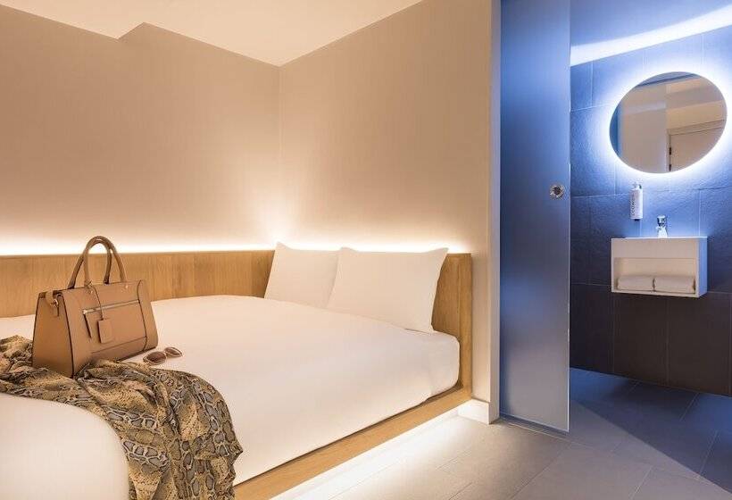 Zedwell Underground Hotel Tottenham Court Rd