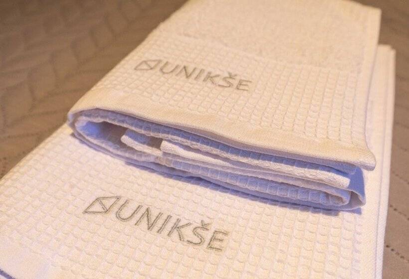 بنسيون Apartments U Nikše