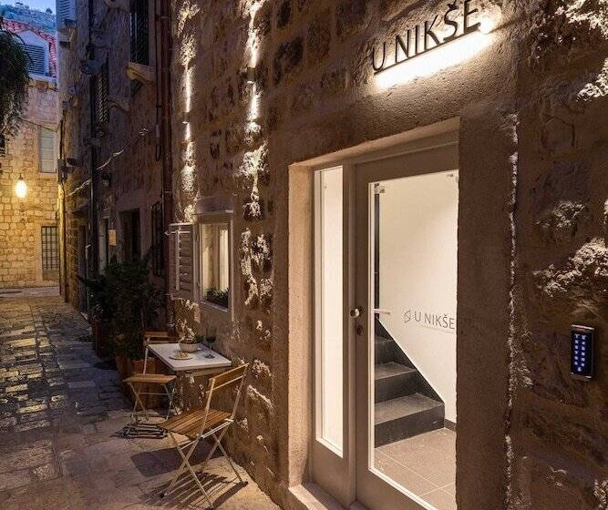 بنسيون Apartments U Nikše