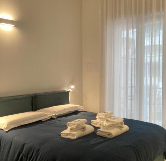 بنسيون Divina Holiday   Rooms