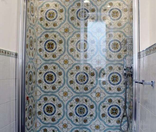 بنسيون Divina Holiday   Rooms