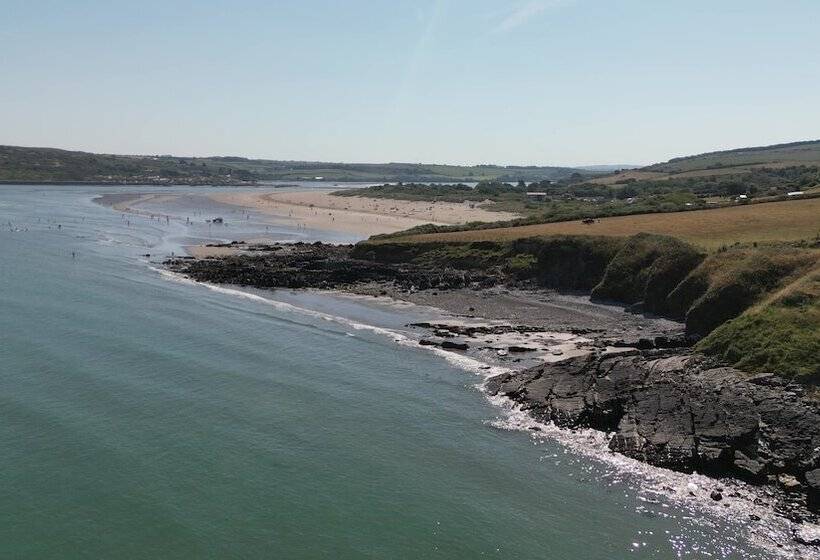 פנסיון Llety Teifi