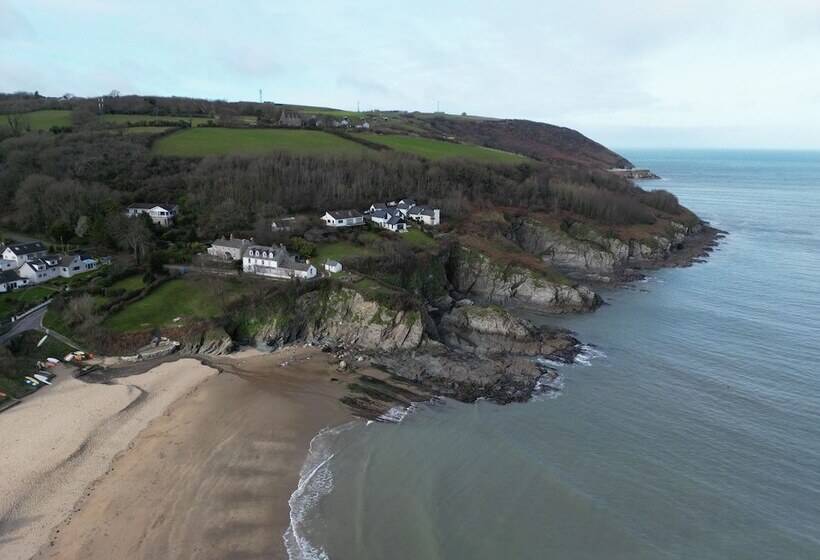 פנסיון Llety Teifi