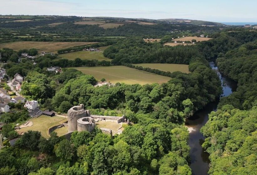 פנסיון Llety Teifi