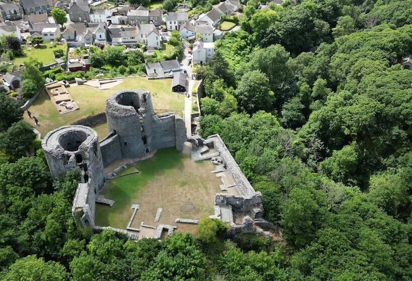 פנסיון Llety Teifi