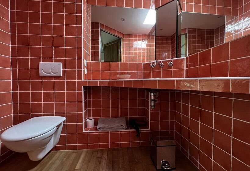 Пансион Sagnac 595