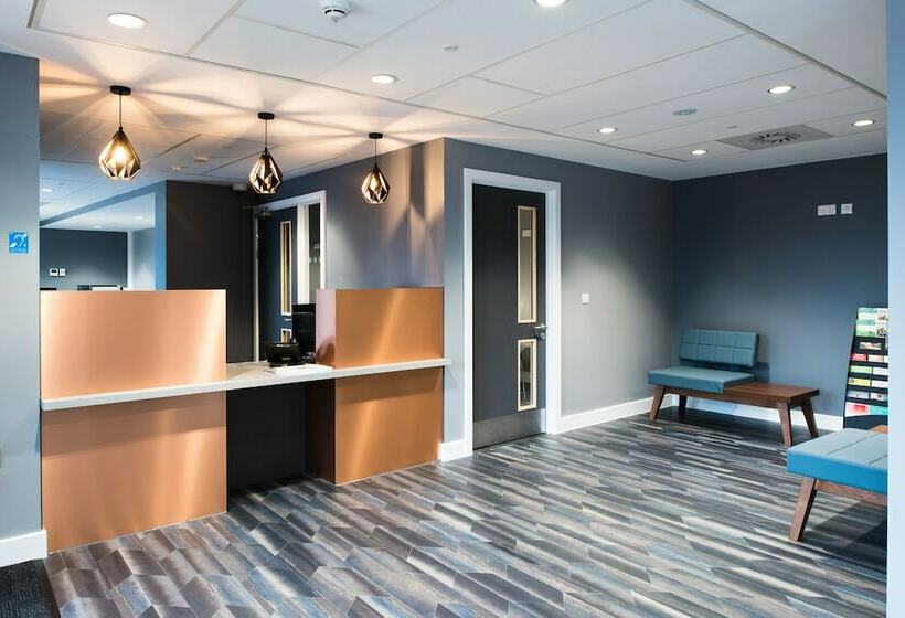 Пансион University Of Bath Guest Accommodation