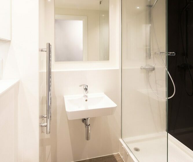 Пансион University Of Bath Guest Accommodation