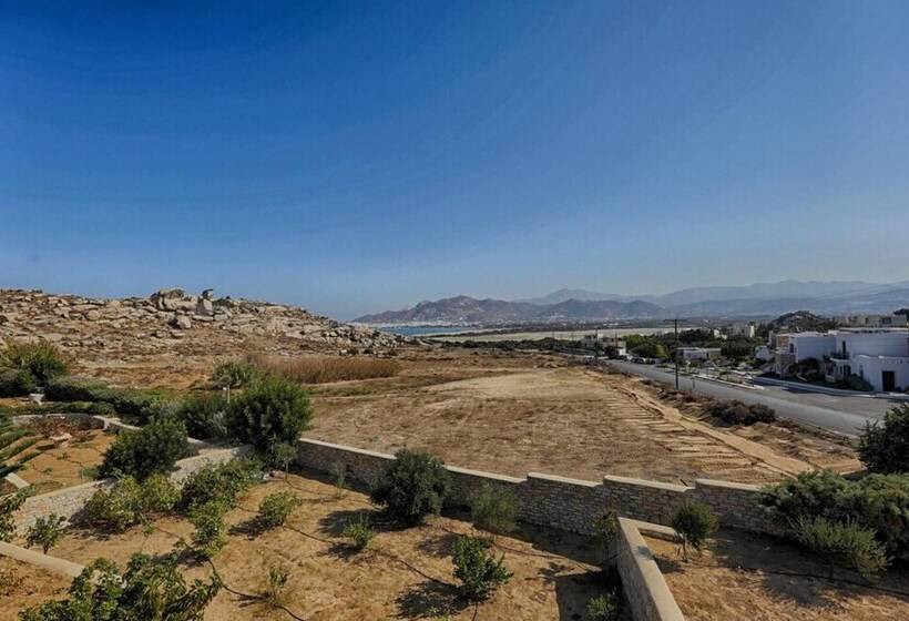 Резиденция Beautiful 4 Bed House With Private Pool In Naxos