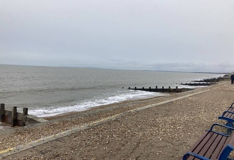 דירת נופש Bungalow On The South Coast & New Forest