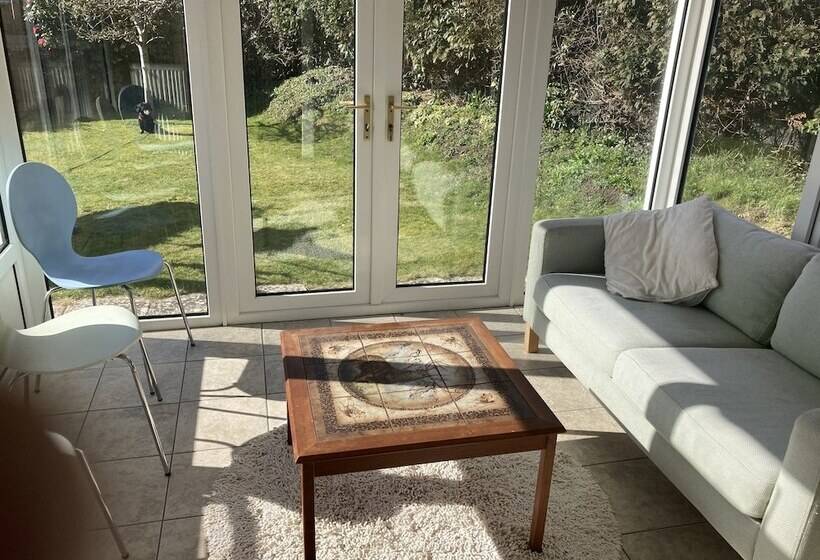 דירת נופש Bungalow On The South Coast & New Forest