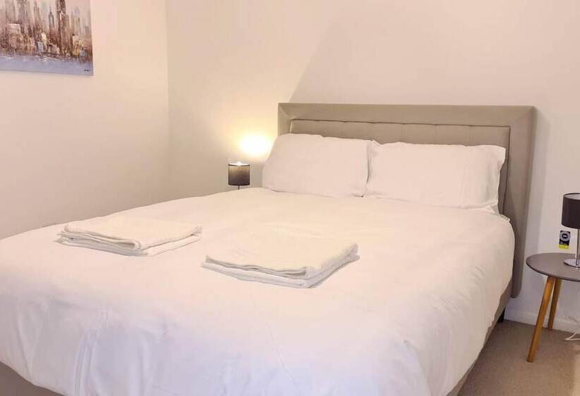 レジデンス Charming 3 Bed House In London With Jacuzzi