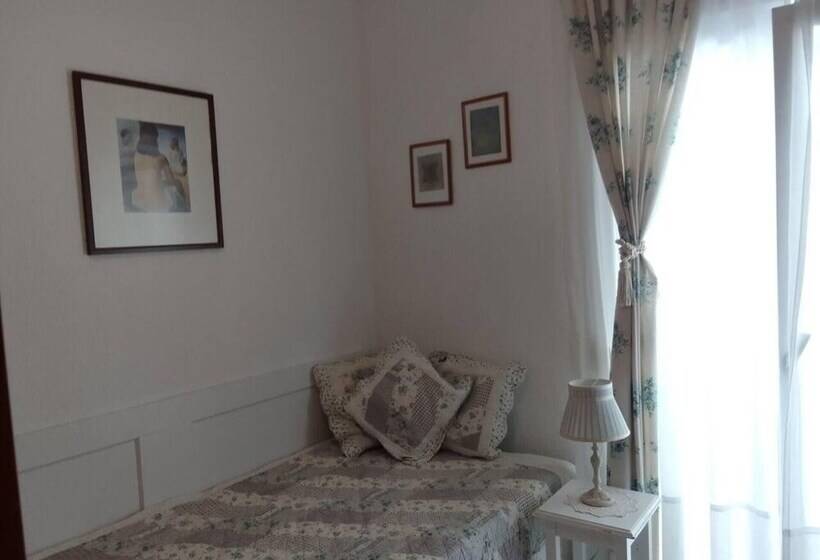 דירת נופש Immaculate 3 Bed House In