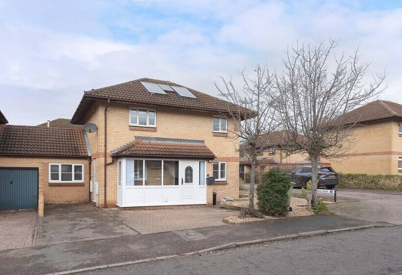 住所 Milton Keynes Close To Station 6 Bed Free Parking
