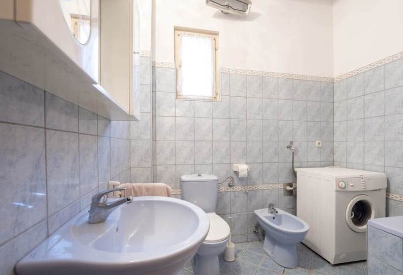 Residenz Private House With Pool, Sea View And Big Garden