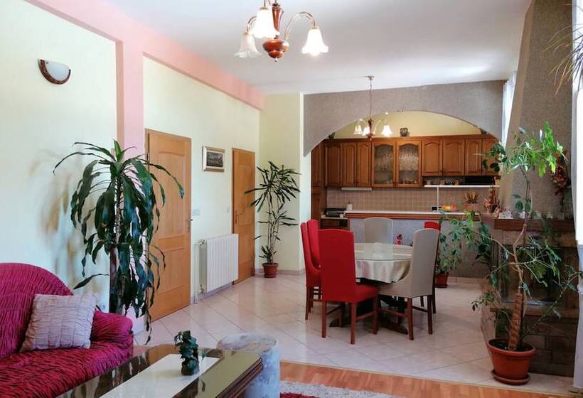 Резиденция Private House With Pool, Sea View And Big Garden