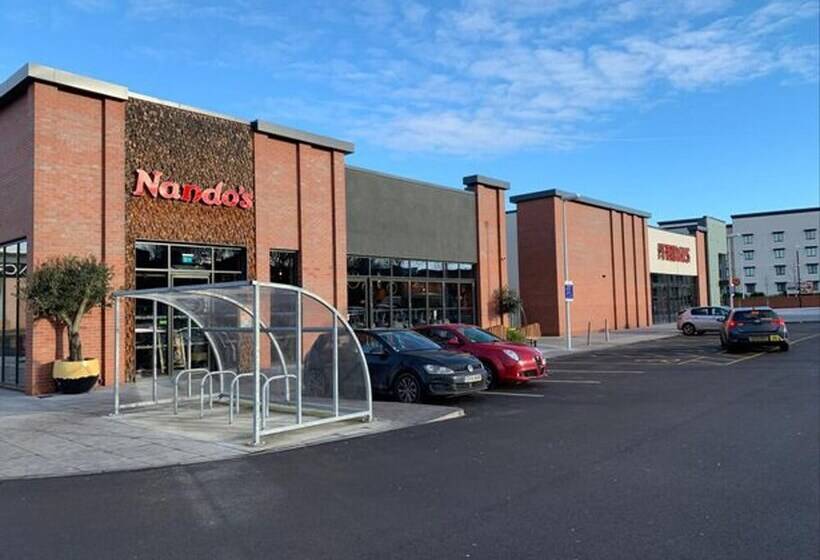 레지던스 Stunning 4 Bed House Fully Refurbished Modern