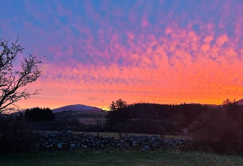 إقامة The Old Stables A Gem Surrounded By Mountains!
