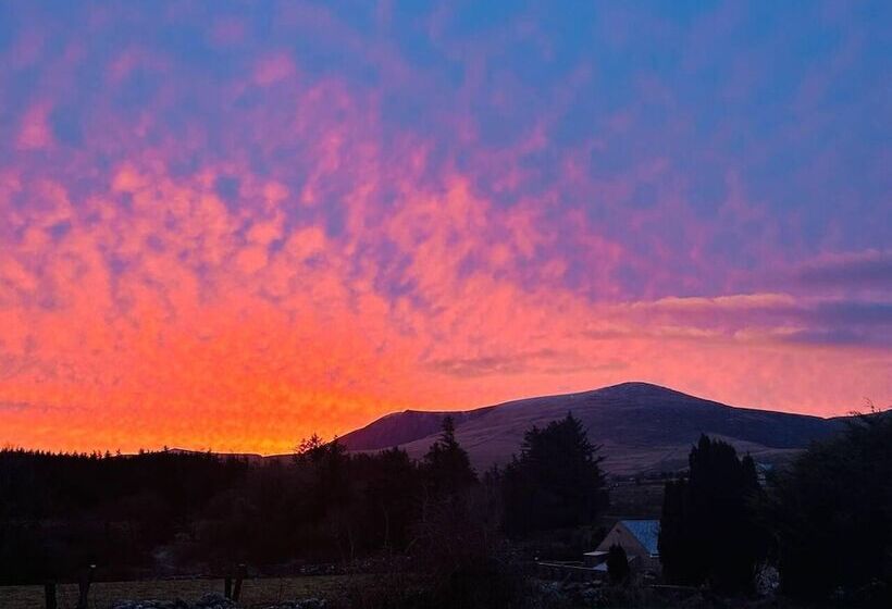 إقامة The Old Stables A Gem Surrounded By Mountains!