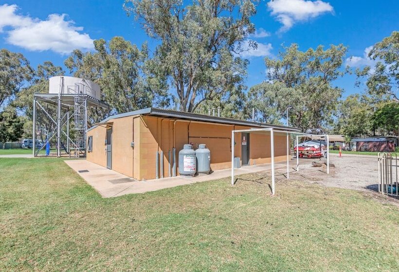 Курорт Torrumbarry Weir Holiday Park