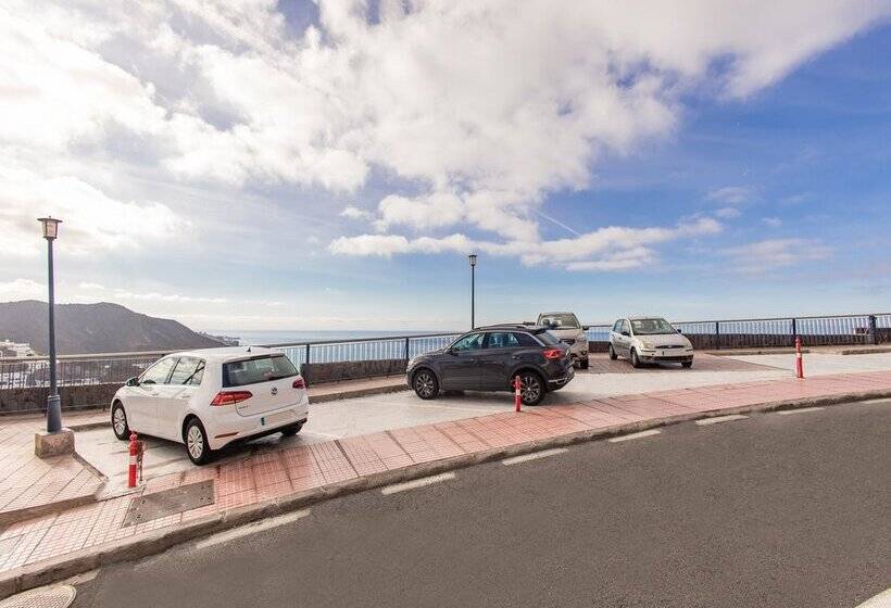 Servatur JB - Adults Only