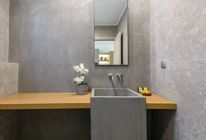 Soho Exclusive Suites