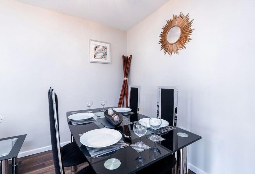 Stunning 3bd Home Hillsborough Sheffield