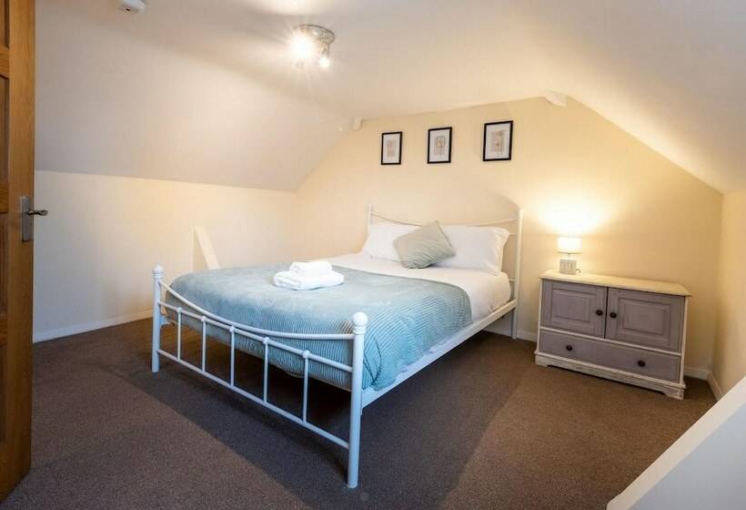 Stunning 4 Bd Bungalow Banbury Northamptonshire