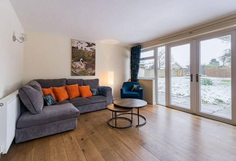 Stunning 4 Bd Bungalow Banbury Northamptonshire