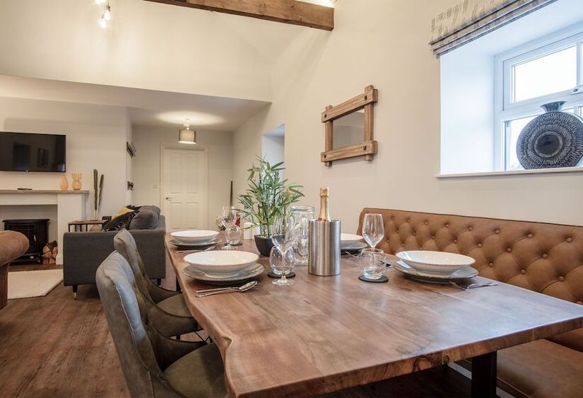 The Barn At Kiln Park   2 Bed Cottage   Narberth