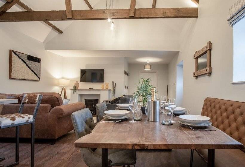 The Barn At Kiln Park   2 Bed Cottage   Narberth