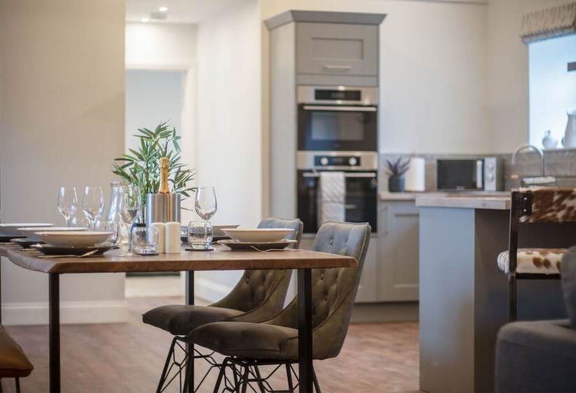 The Barn At Kiln Park   2 Bed Cottage   Narberth