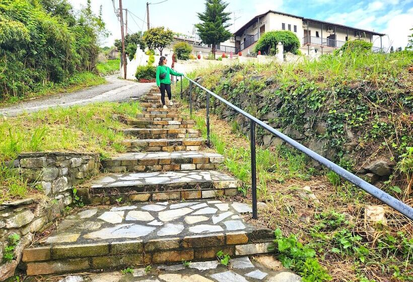 Yalla Chorefto   Hotel & Fun