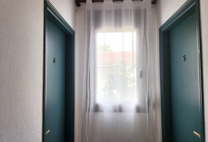 Yalla Chorefto   Hotel & Fun