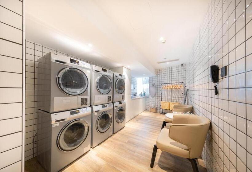 Atour Hotel Nanchang Red Valley Beach Causeway Bay