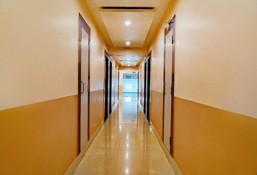 Fabhotel Kanchan Plaza